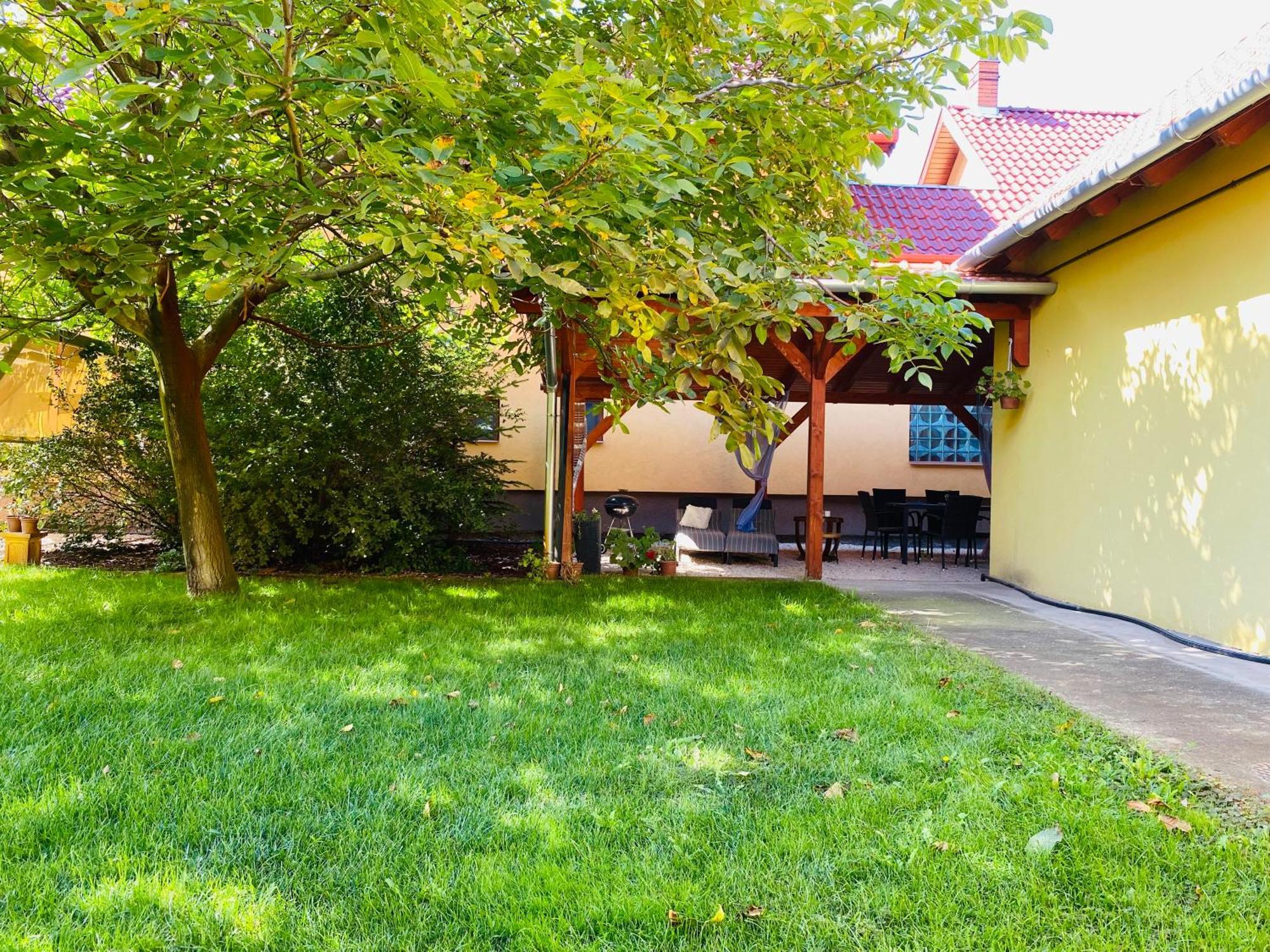Borostyan Apartmanhaz Morahalom Exterior photo